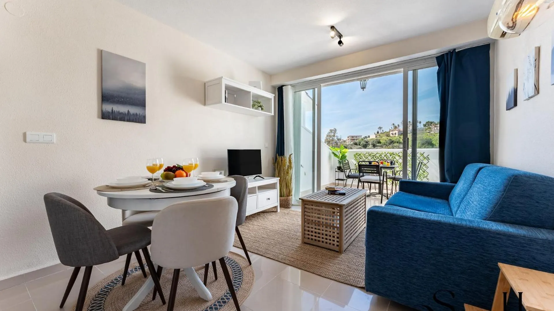 Apartment Torcal Stylish Studio With Sea View Terrace Benalmadena Spain