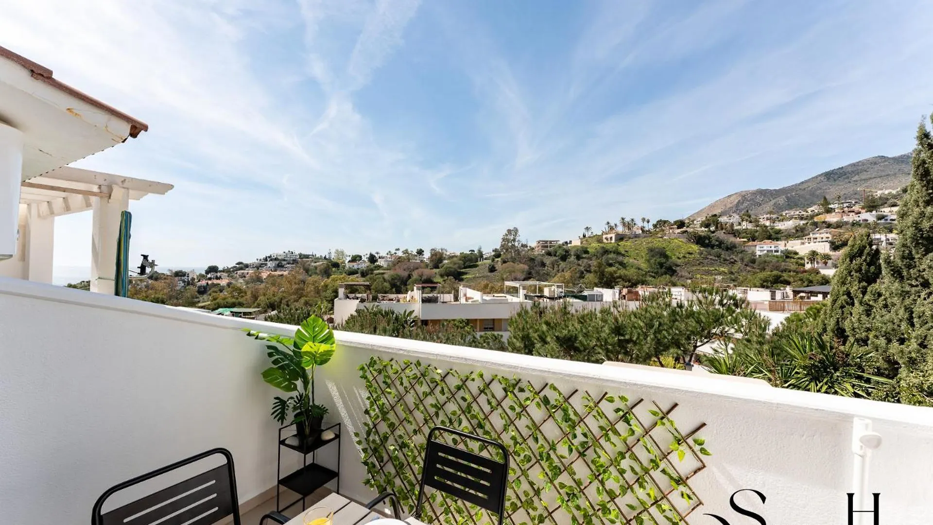 Torcal Stylish Studio With Sea View Terrace Benalmadena