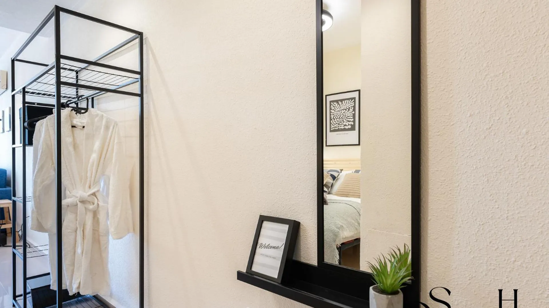 Torcal Stylish Studio With Sea View Terrace Benalmadena